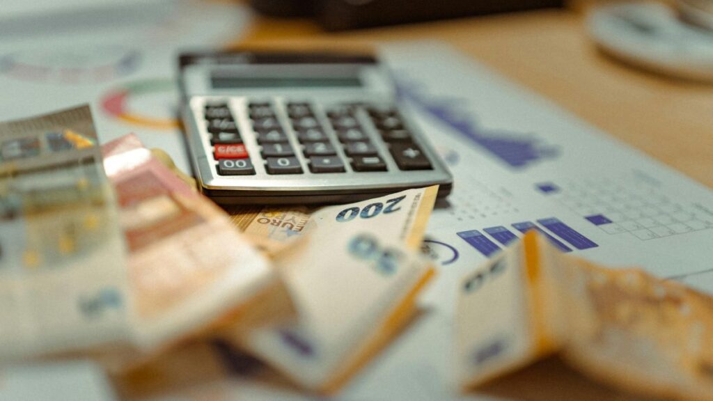 Fundos de Investimentos do Banco do Brasil: Guia Completo para Investir com Segurança em 2026 3 vantagens desvantagens fundos banco do brasil